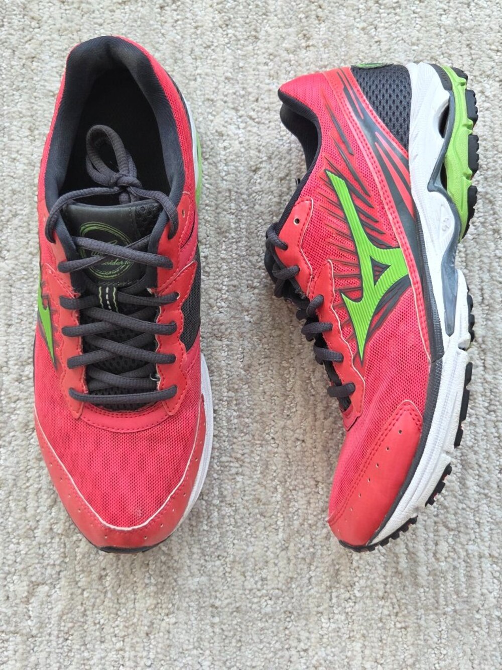 Mizuno Wave Rider 16 Womens Size 9 Athletic Running Shoes Red Black 8KN-30340